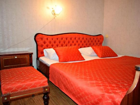Отель Hotellook BrizLoo, Лоо