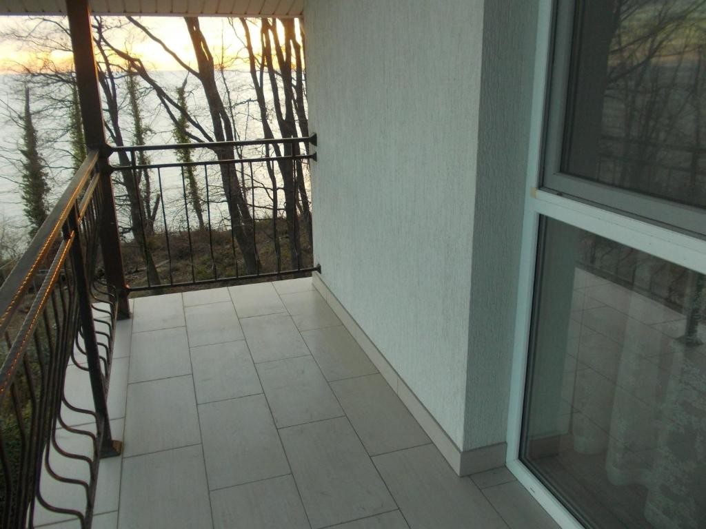 Двухместный (Двухместный номер с 1 кроватью и балконом) гостевого дома Велада, Лоо