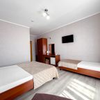 Четырехместный (Комфорт с балконом и видом во двор), Гостевой дом Ренессанс