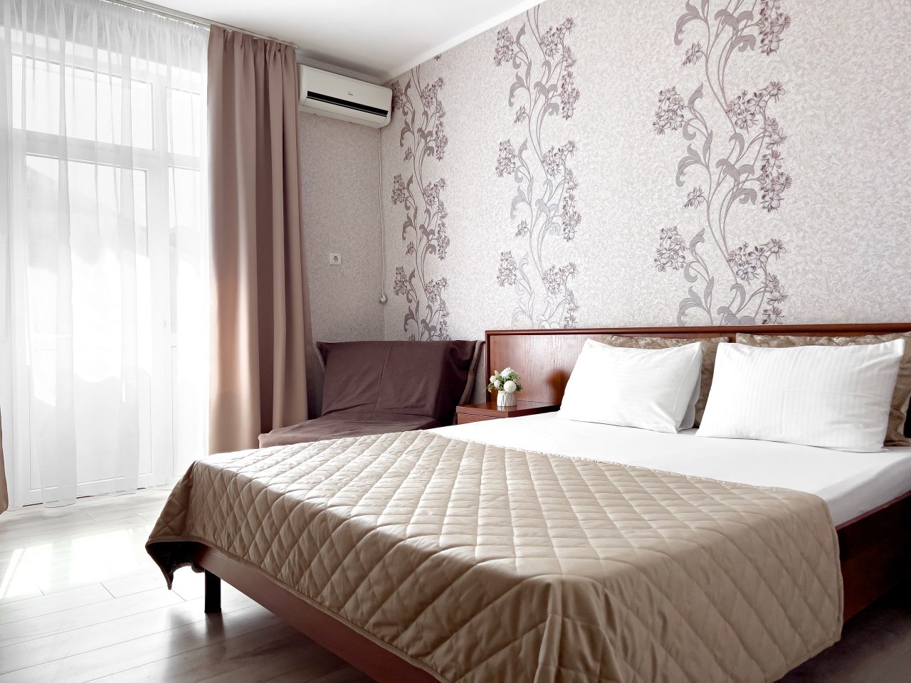 Полулюкс (С террасой и видом на реку), Гостевой дом Ренессанс