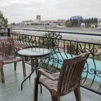 Полулюкс (С террасой и видом на реку), Гостевой дом Ренессанс