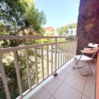 Трехместный (Трехместный комфорт с балконом), Гостевой дом Коралловый Риф