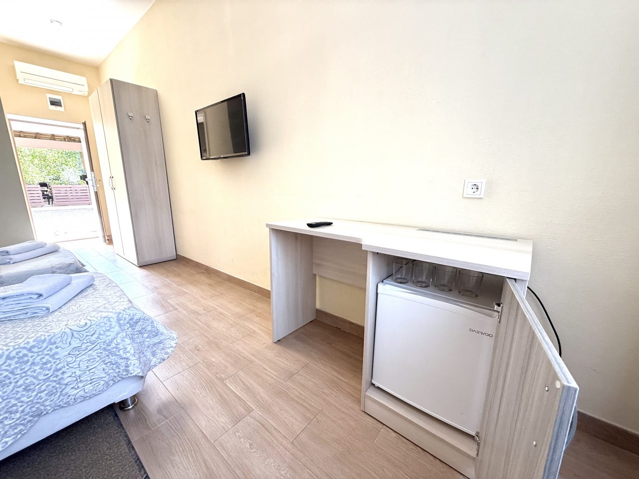 Трехместный (Трехместный комфорт с балконом), Гостевой дом Коралловый Риф