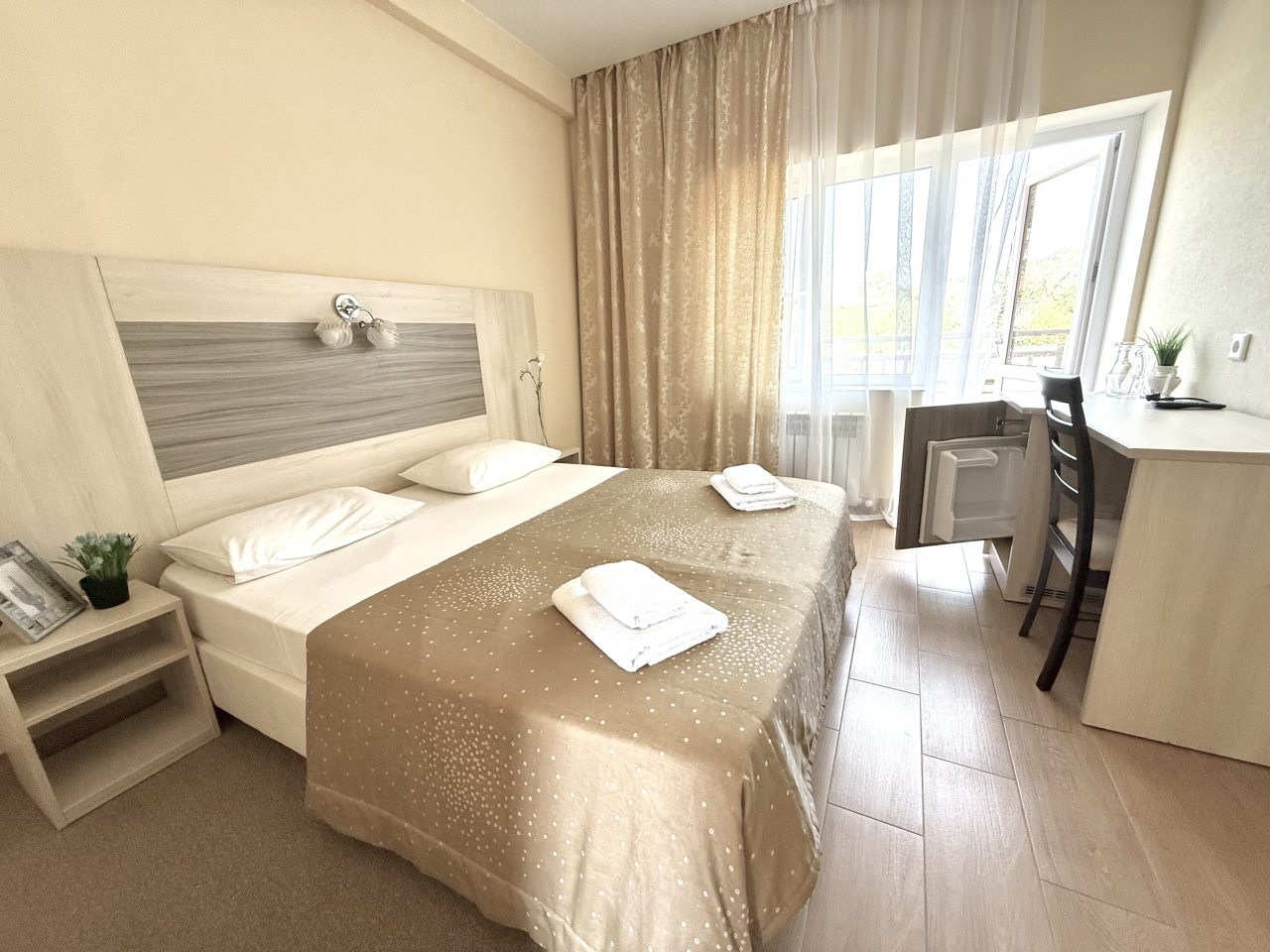 Апартаменты (Апартаменты с кухней и 2мя балконами), Гостевой дом Коралловый Риф