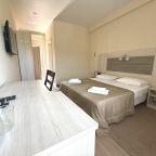 Двухместный (Двухместный комфорт с балконом), Гостевой дом Коралловый Риф