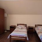 Трехместный (Стандартный трехместный номер), Гостевой дом Светлана