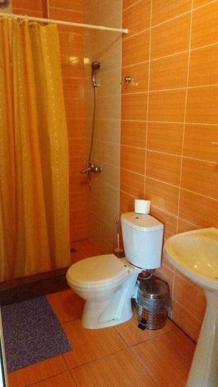 Трехместный (Трехместный номер с душем), Гостевой дом Гранат