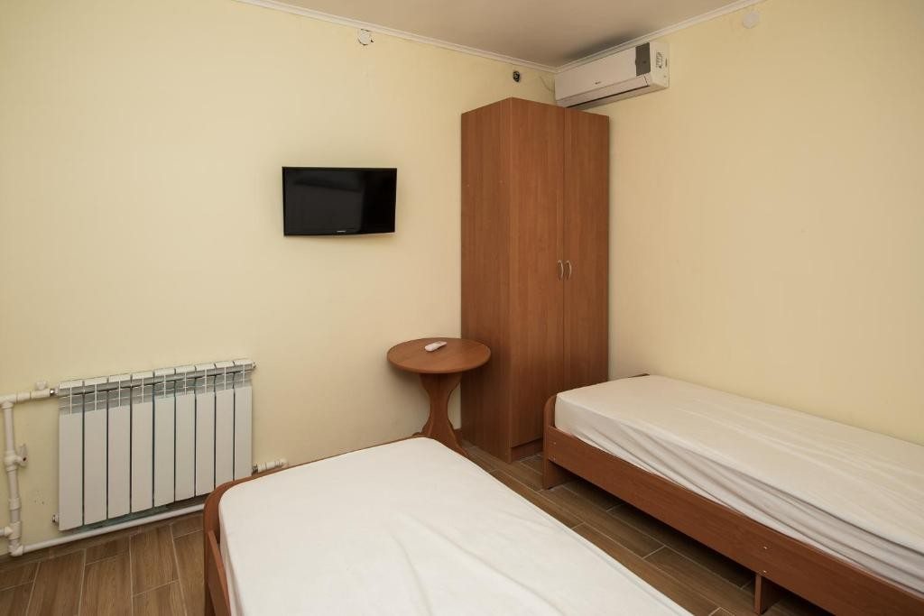 Двухместный (Двухместный номер с 2 отдельными кроватями) гостевого дома На Спортивной 4а, Кабардинка