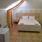 Трехместный (Бюджетный трехместный номер), Мини-гостиница Leona