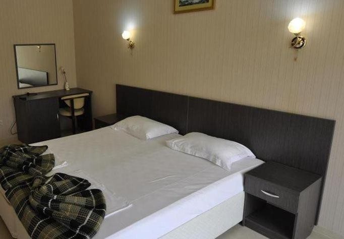 Двухместный (Стандартный двухместный номер с 2 отдельными кроватями) мини-отеля На Коллективной 43, Кабардинка