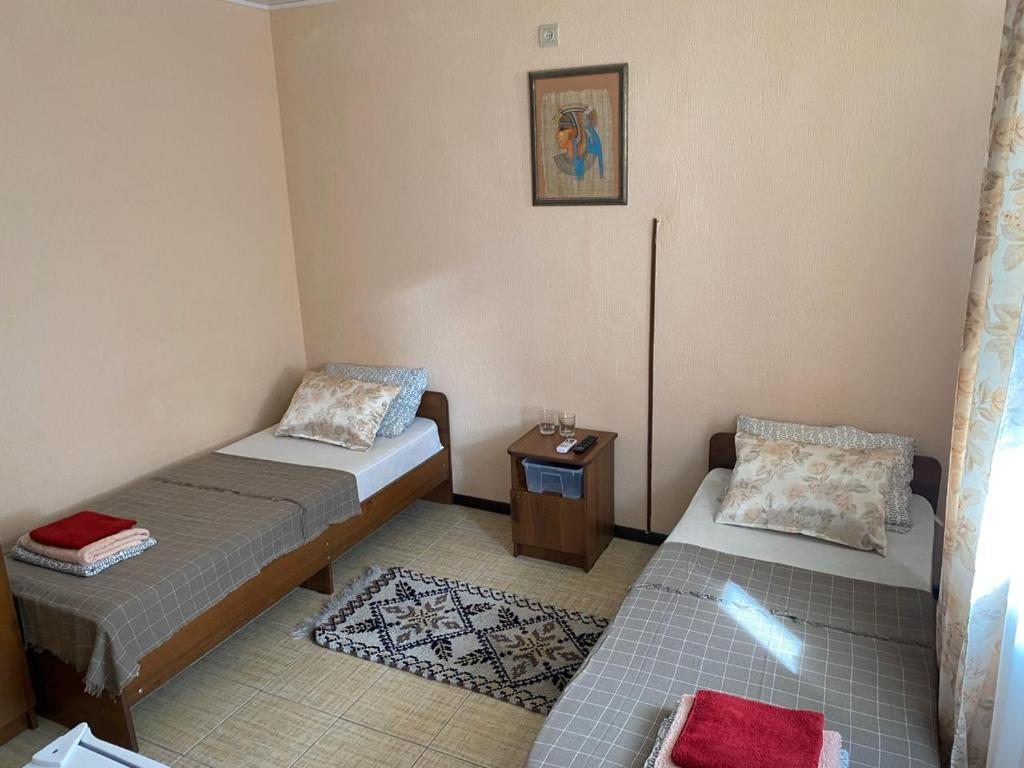 Двухместный (Двухместный номер с 2 отдельными кроватями) гостевого дома Регион 174, Кабардинка