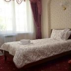 Номер с двуспальной кроватью в отеле «Люблю-но» в Москве