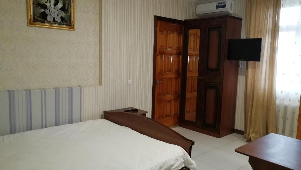 Трехместный (Улучшенный трехместный номер с видом на море), Гостевой дом Эмилия