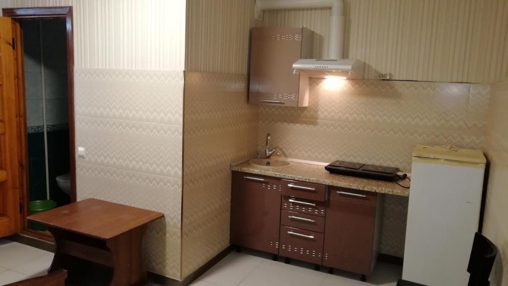 Трехместный (Улучшенный трехместный номер с видом на море), Гостевой дом Эмилия