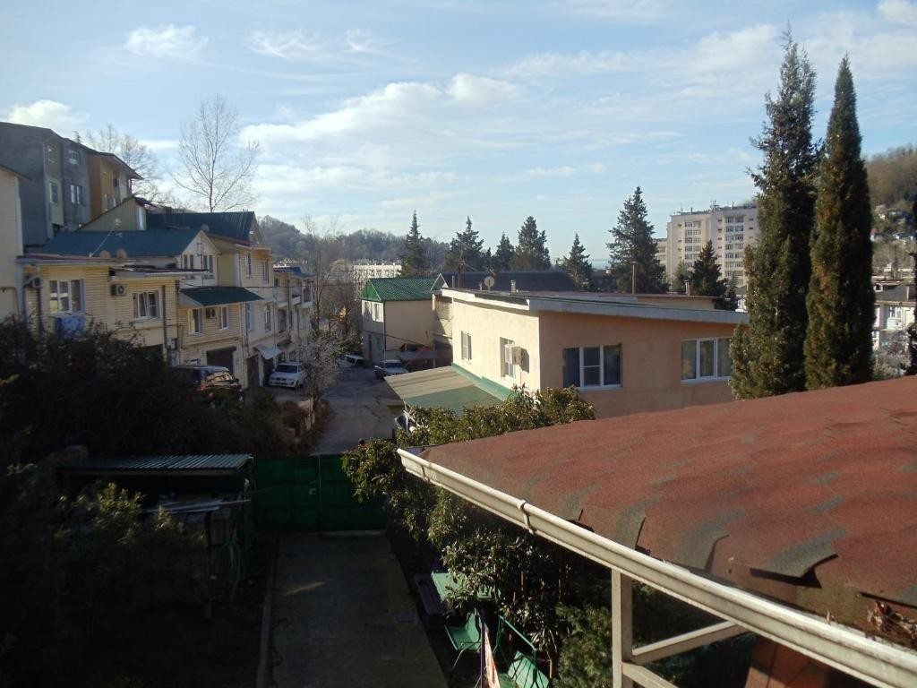 Трехместный (Трехместный номер с балконом) гостевого дома Самара, Кудепста