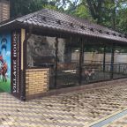 Беседки для отдыха, Отель Village House