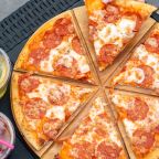 Своя ухоженная территория, Отель Village House