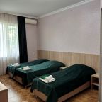 4 спальных места, тумбочки,кондиционер
