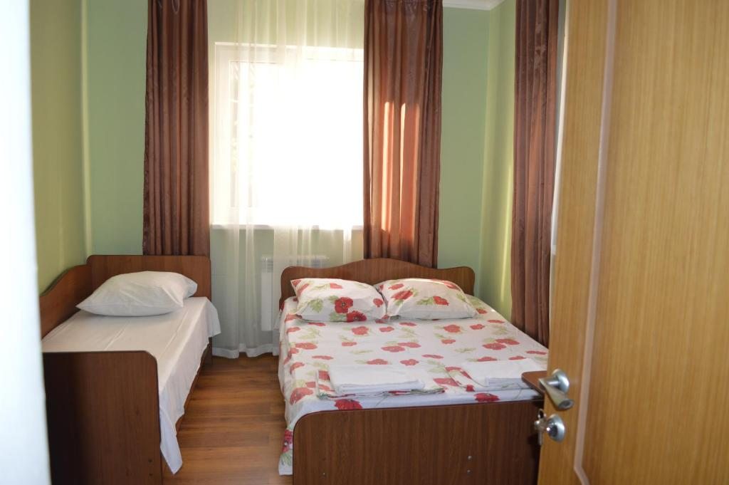 Трехместный (Трехместный номер с основными удобствами), Гостевой дом в Олимпийской деревне