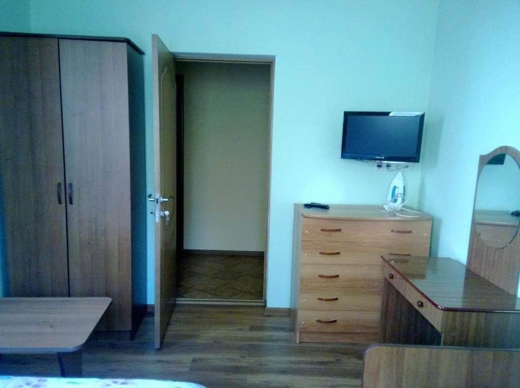 Трехместный (Трехместный номер с основными удобствами), Гостевой дом в Олимпийской деревне