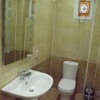Трехместный (Трехместный номер с собственной ванной комнатой), Гостевой дом Мимоза