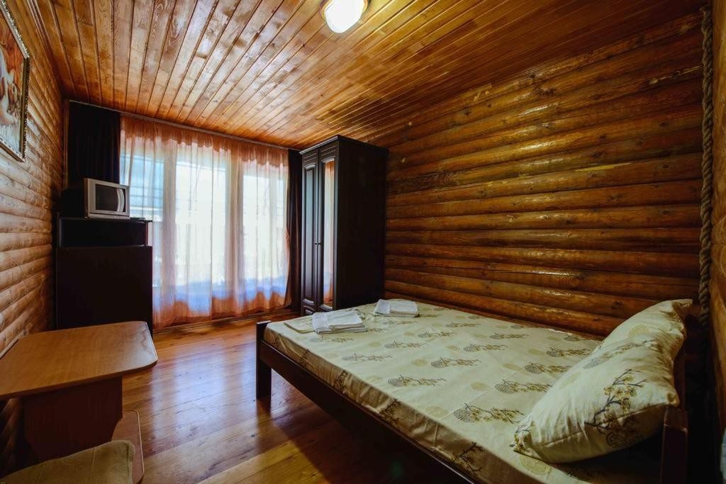 Двухместный (Двухместный номер Делюкс с 1 кроватью или 2 отдельными кроватями) гостевого дома Лазурит на Аэродромной, Лазаревское