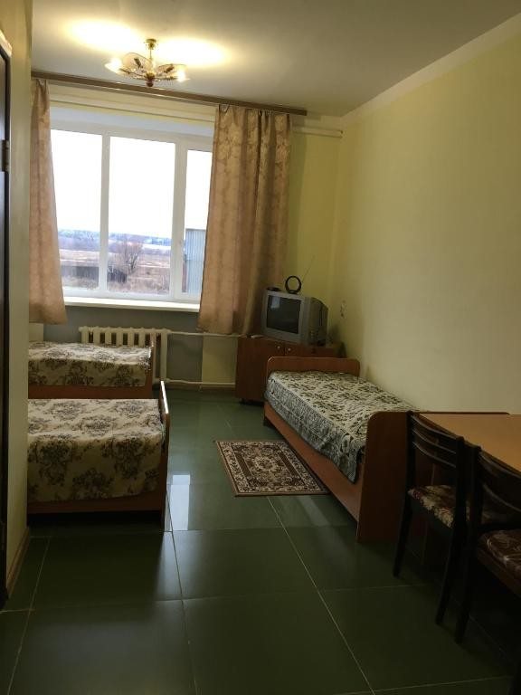 Трехместный (Стандартный трехместный номер) мини-гостиницы На Чехова, Куеда