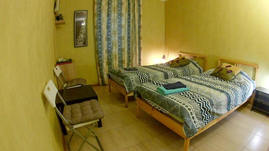Двухместный (Двухместный номер с 2 отдельными кроватями и собственной ванной комнатой) гостевого дома Марусин луг 18, Зеленоград