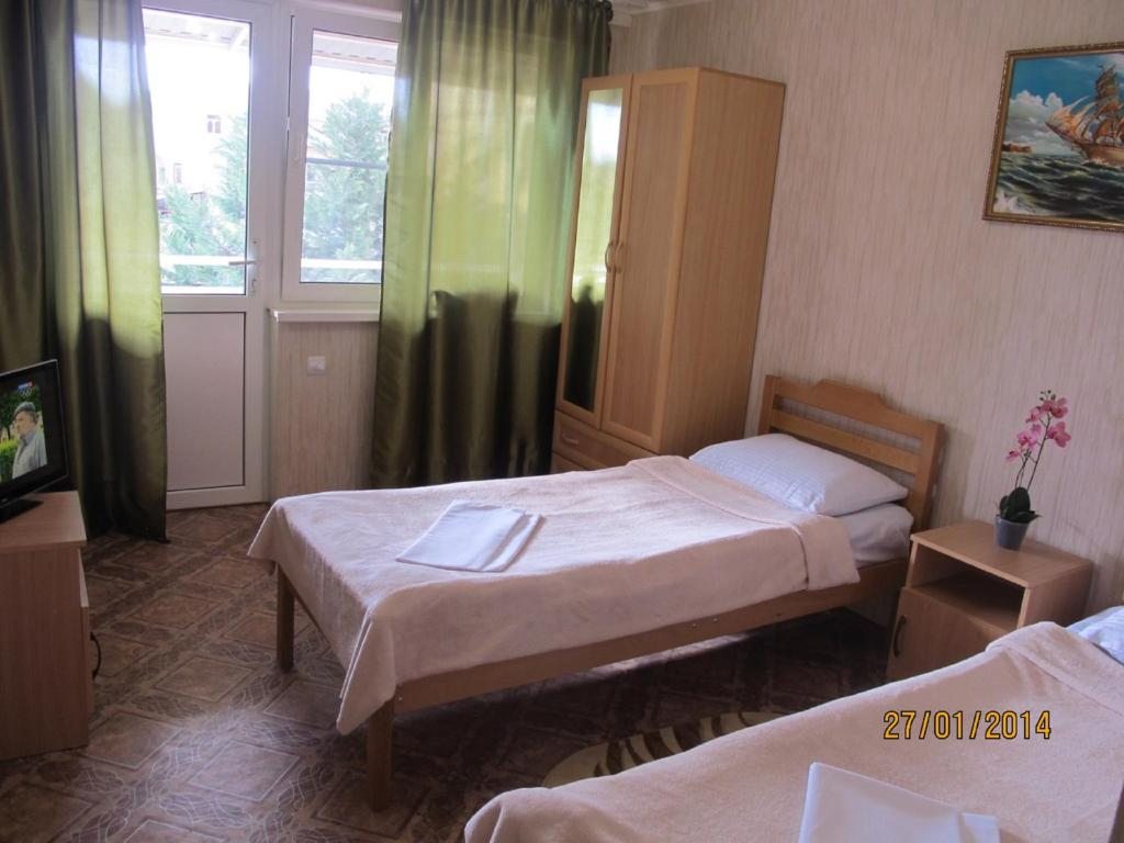 Двухместный (Двухместный номер с 2 отдельными кроватями) мини-отеля на Пихтовом, Адлер