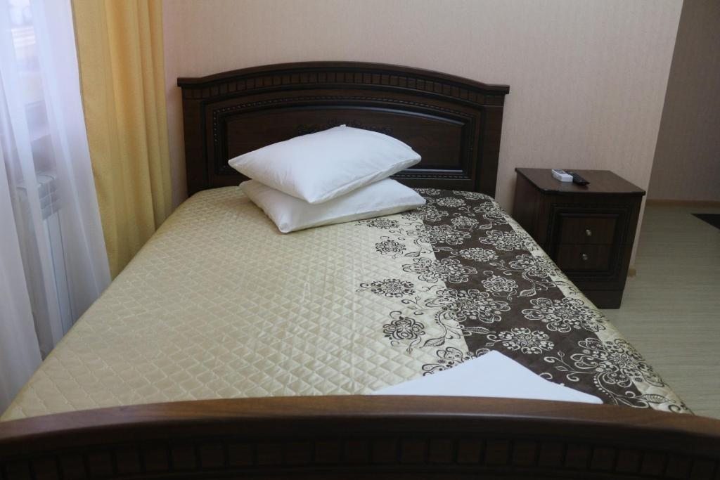 Двухместный (Двухместный номер с 2 отдельными кроватями и ванной комнатой) гостевого дома Амалия на Тростниковой, Адлер