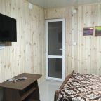 Трехместный (Улучшенный трехместный номер), Гостевой дом Виолетта на Ленина