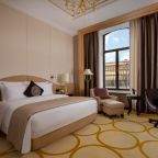 Трёхместный и более (Семейный номер), Отель The St. Regis Moscow Nikolskaya