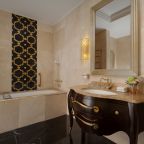 Люкс (Семейный St. Regis), Отель The St. Regis Moscow Nikolskaya