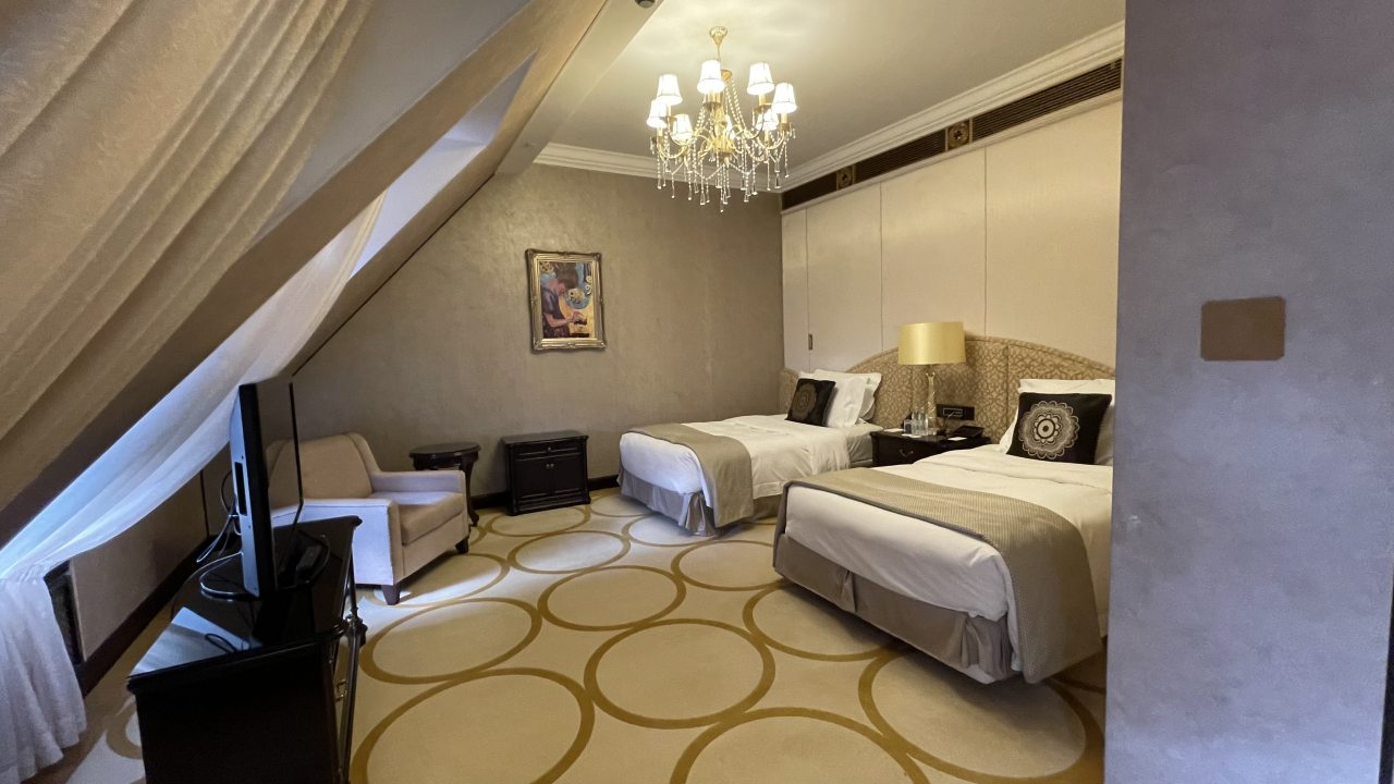 Двухместный (Мансардный номер с двумя кроватями), Отель The St. Regis Moscow Nikolskaya