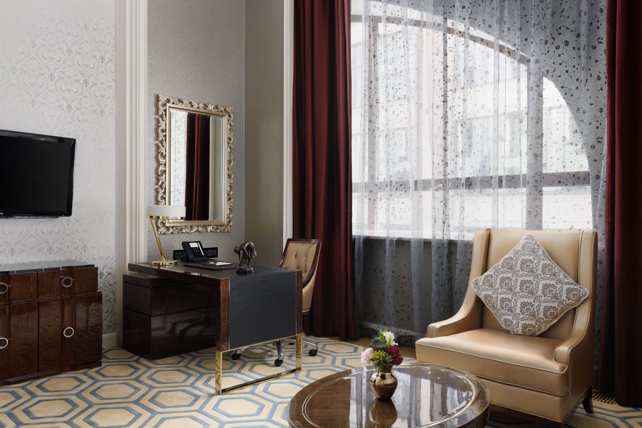 Люкс (Астор), Отель The St. Regis Moscow Nikolskaya