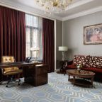 Люкс (Сейнт Риджес), Отель The St. Regis Moscow Nikolskaya