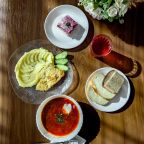 Упакованные ланчи, Мини-отель Каскад