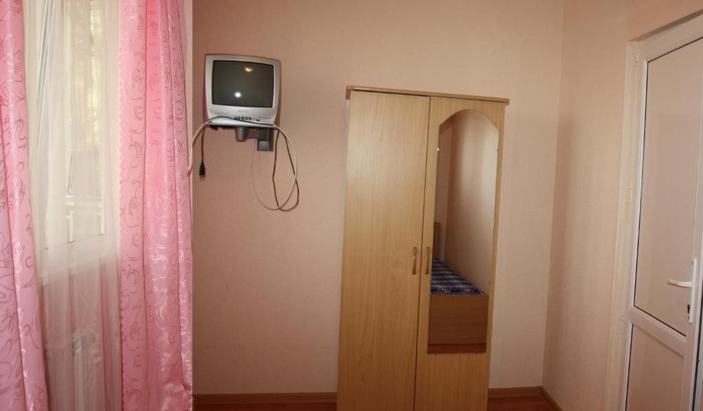 Двухместный (Двухместный номер Делюкс с 2 отдельными кроватями) гостевого дома Волжанин, Лазаревское