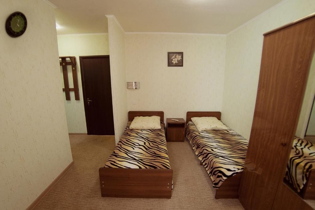 Двухместный (Двухместный номер с 2 отдельными кроватями) гостевого дома Аура, Лазаревское