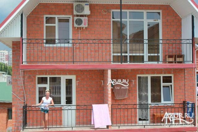 Семейный (Семейный люкс с балконом) гостевого дома На Бирюзовой 9а, Лазаревское