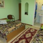 Трехместный (Трехместный номер с балконом), Гостевой дом Фортуна