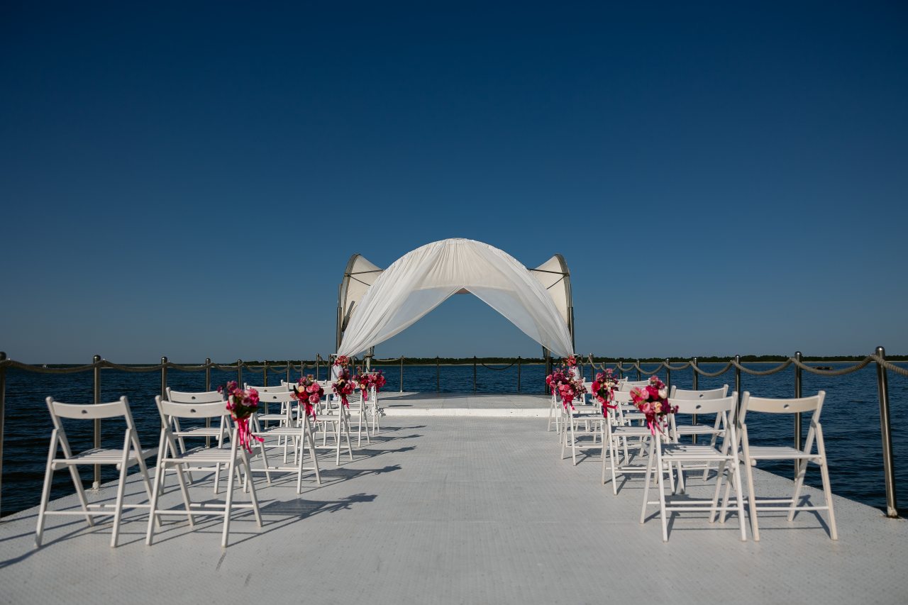 Пирс для выездной регистрации, Загородный клуб Адмирал Боровский