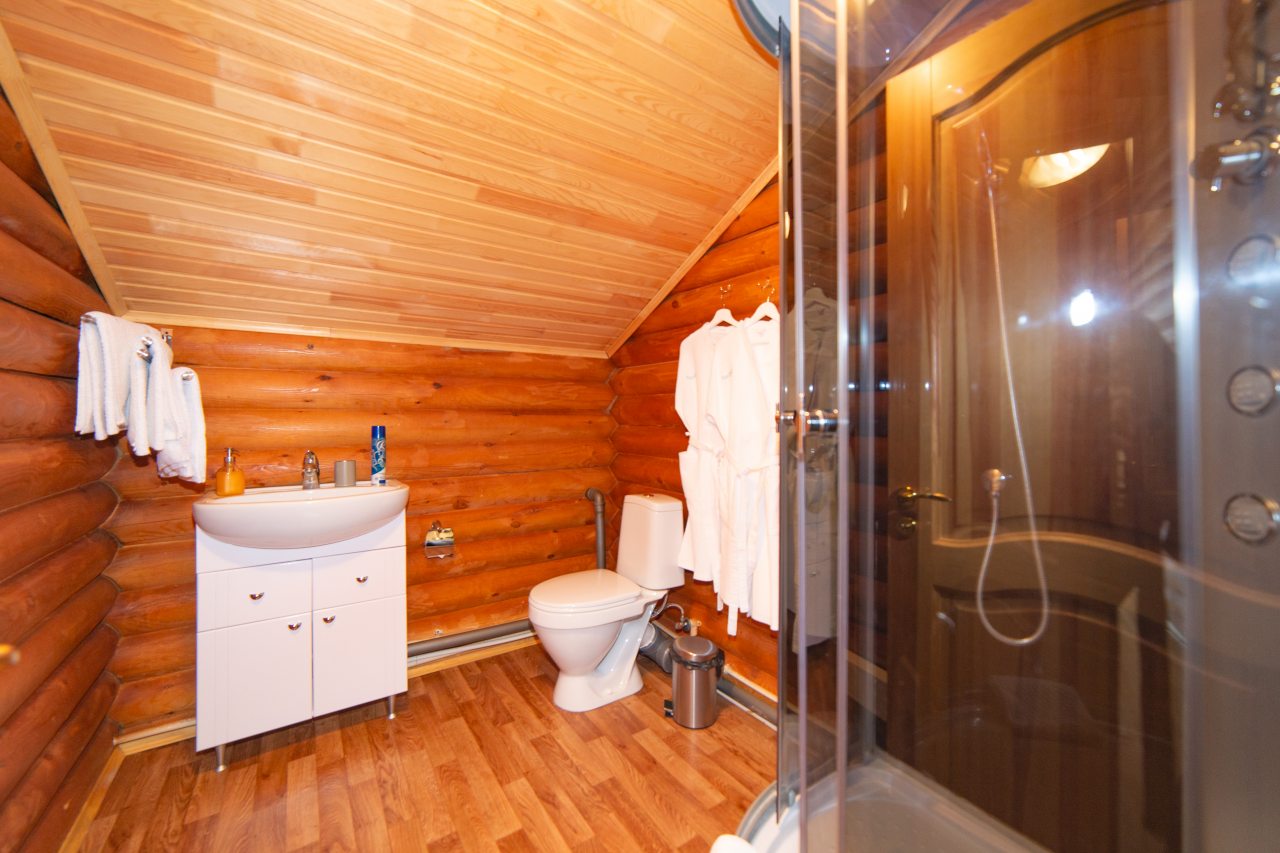 Баня, Загородный клуб Адмирал Боровский