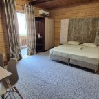 Четырехместный (Две односпальные кровати 90х220, диван 140х200), Гостевой дом Мама джан