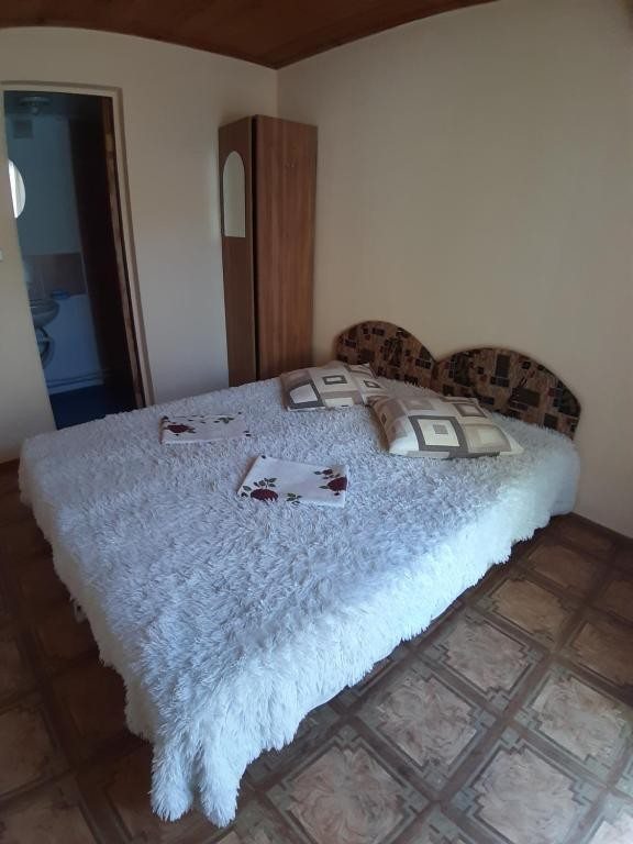 Двухместный (Двухместный номер с 2 отдельными кроватями и видом на бассейн) гостевого дома Заречье, Архипо-Осиповка