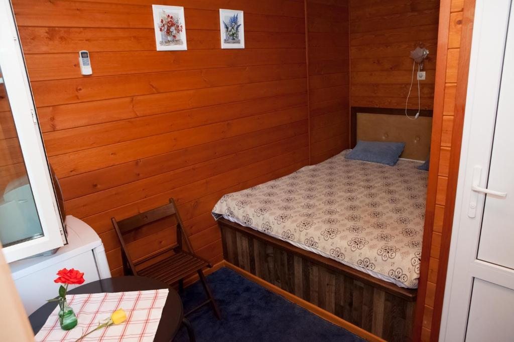 Двухместный (Бюджетный двухместный номер с 1 кроватью) гостевого дома Эдем у реки, Архипо-Осиповка