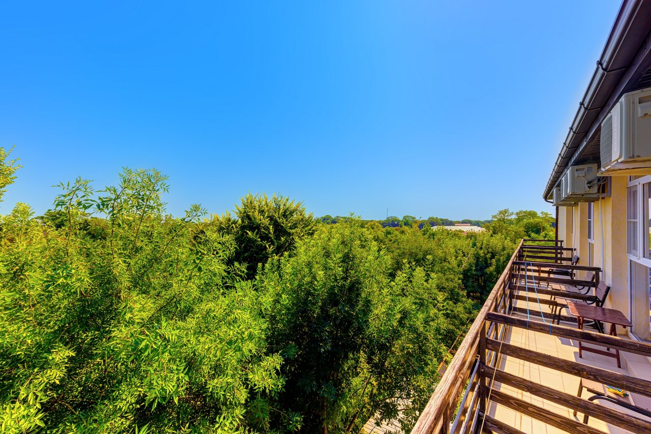 Трёхместный и более (Трехместный с балконом 14a), Гостевой дом Виктория