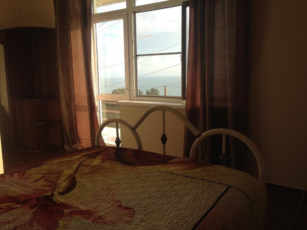 Двухместный (Двухместный номер с 1 кроватью или 2 отдельными кроватями и балконом) гостевого дома Аист, Лоо