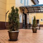 Вход в Отель Никитин