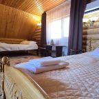 Трехместный (Делюкс), База отдыха Солнечная